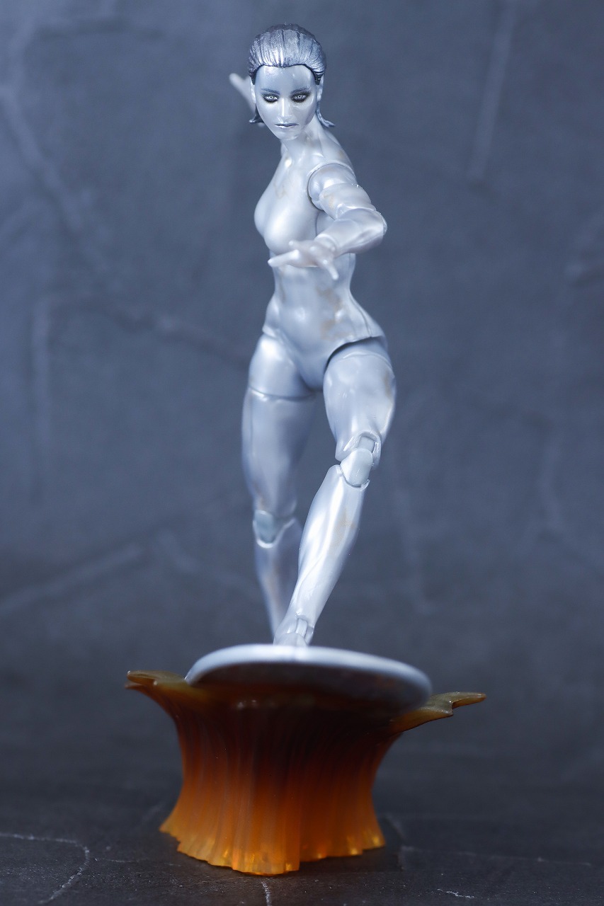 マーベルレジェンド　シルバーサーファー（『ファンタスティック4：ファースト・ステップ』）　レビュー　本体