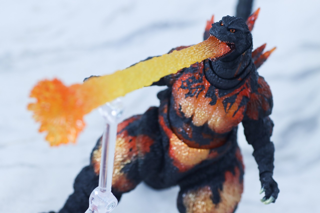 S.H.モンスターアーツ　ゴジラ（1995／バーニングゴジラ） 70周年特別記念Ver.　レビュー　アクション