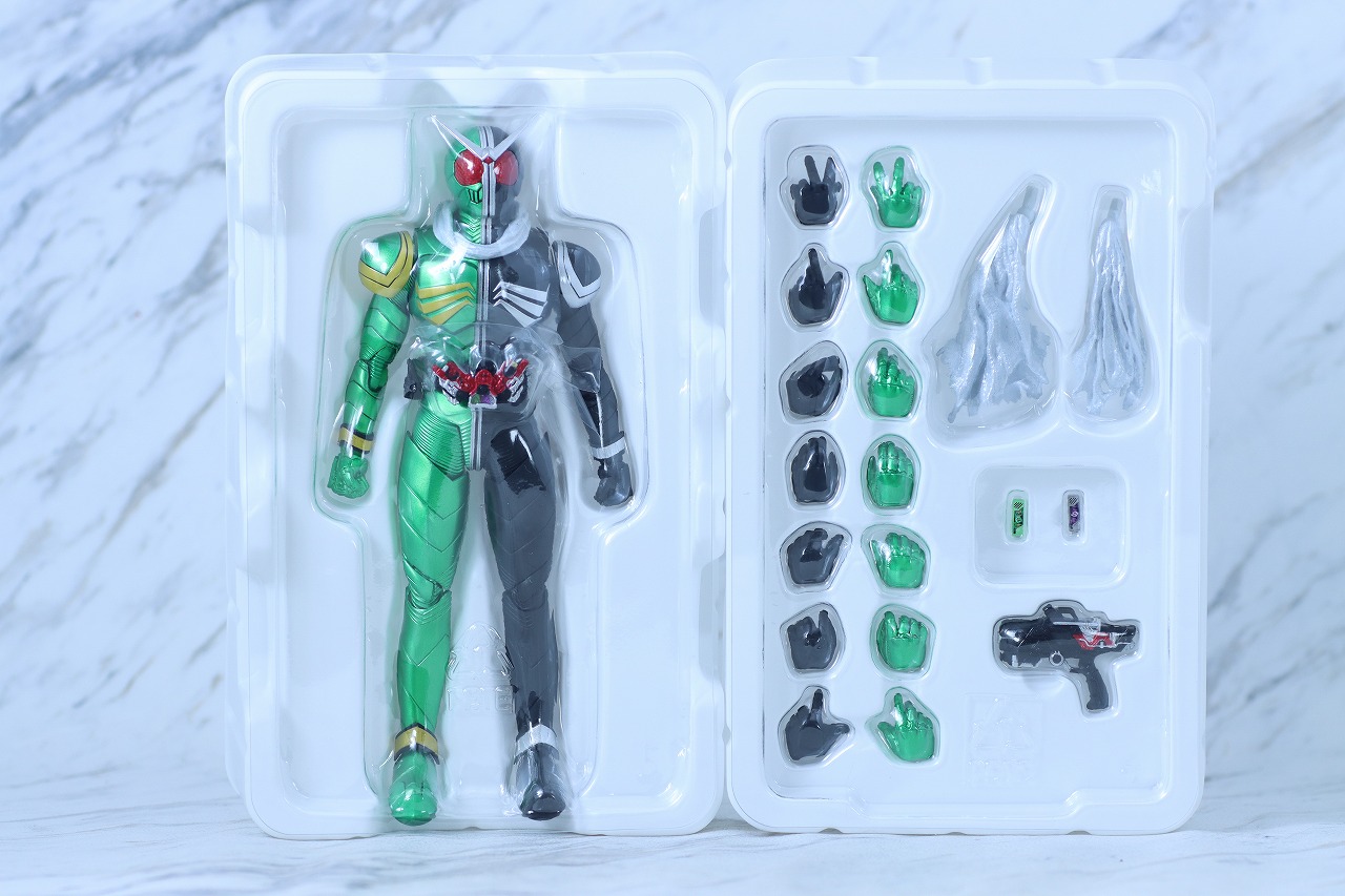 S.H.フィギュアーツ 真骨彫製法　仮面ライダーW サイクロンスカル　レビュー　パッケージ