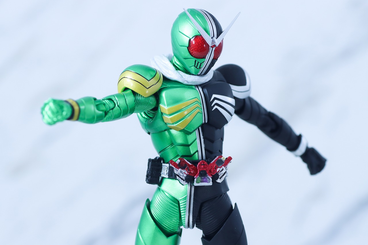 S.H.フィギュアーツ 真骨彫製法　仮面ライダーW サイクロンスカル　レビュー　可動範囲