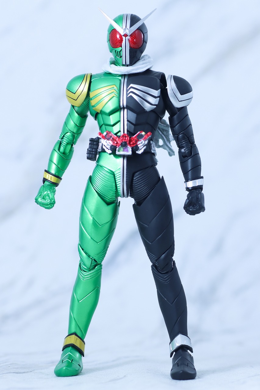 S.H.フィギュアーツ 真骨彫製法　仮面ライダーW サイクロンスカル　レビュー　本体