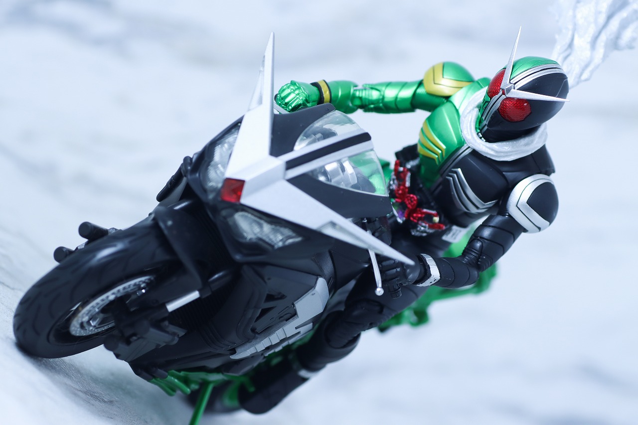 S.H.フィギュアーツ 真骨彫製法　仮面ライダーW サイクロンスカル　レビュー　アクション　ハードボイルダー