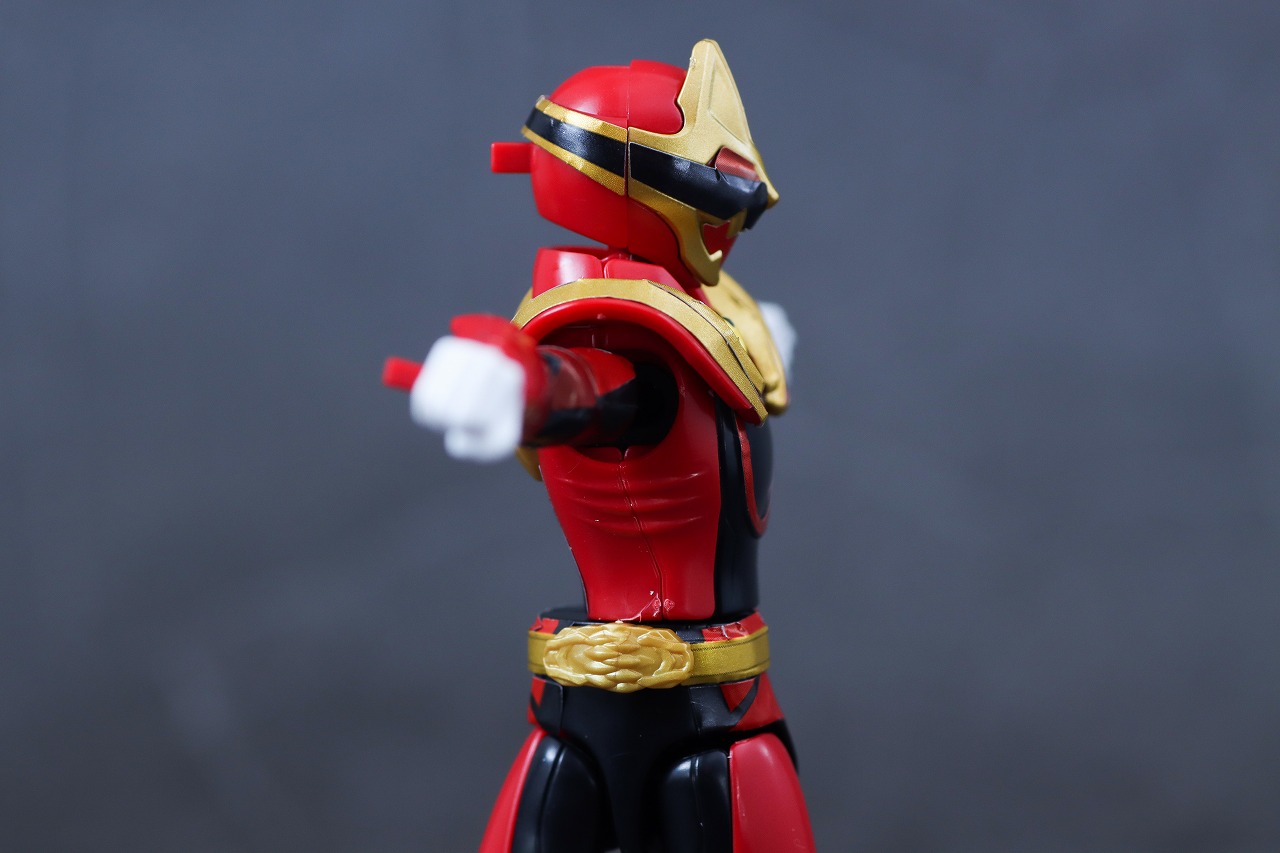 勇動　ナンバーワン戦隊ゴジュウジャー　レビュー　ゴジュウウルフ　可動範囲