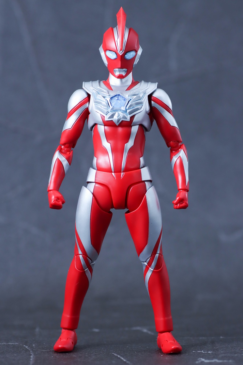 S.H.フィギュアーツ　ウルトラマンオメガ　レビュー　本体