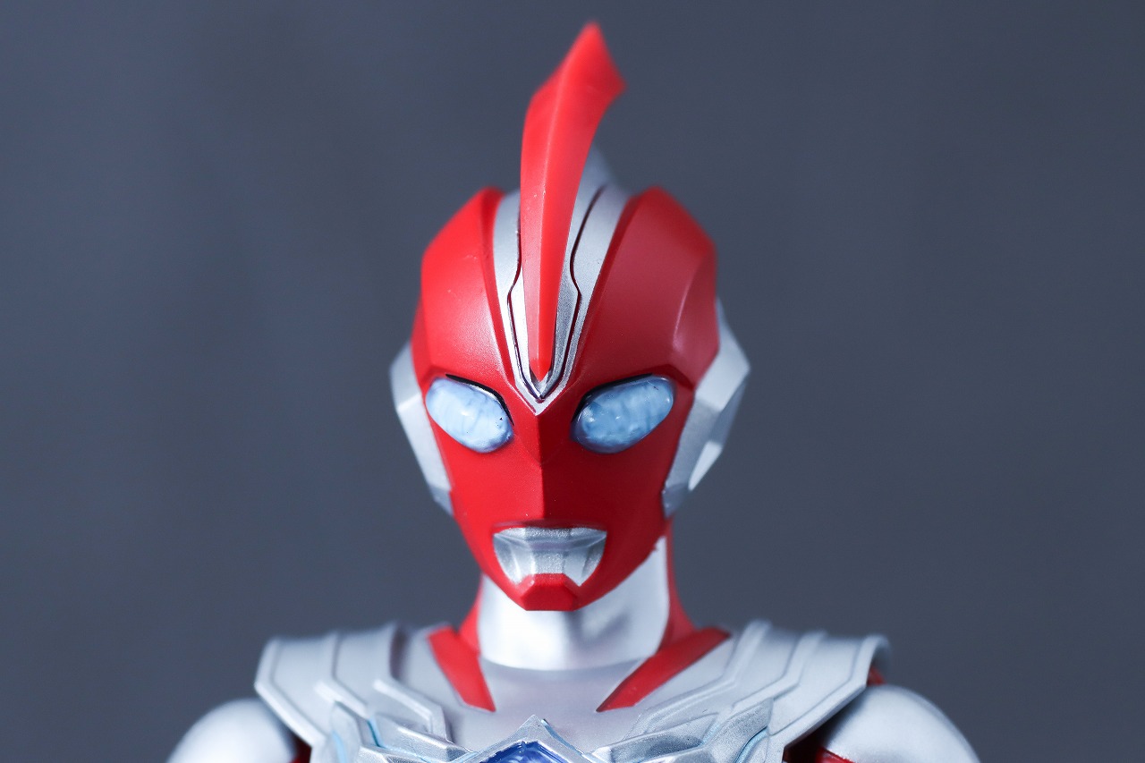 S.H.フィギュアーツ　ウルトラマンオメガ　レビュー　本体