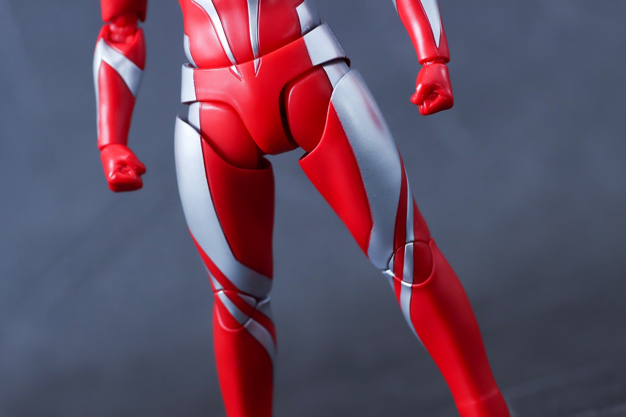 S.H.フィギュアーツ　ウルトラマンオメガ　レビュー　本体