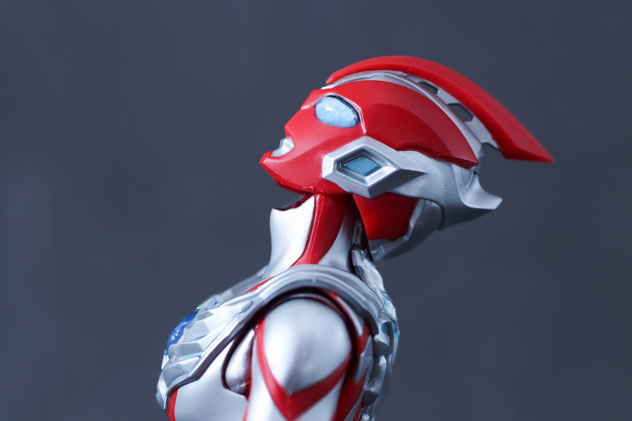 S.H.フィギュアーツ　ウルトラマンオメガ　レビュー　可動範囲