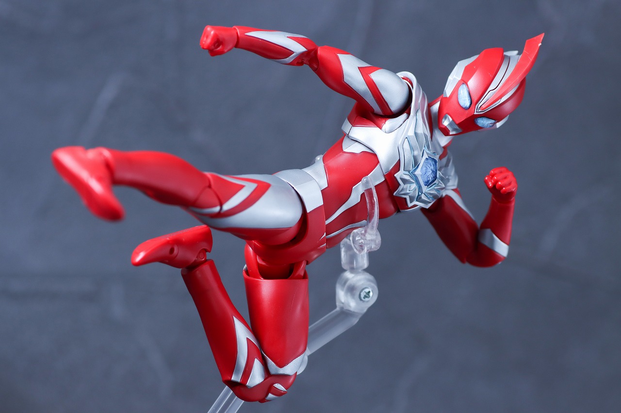 S.H.フィギュアーツ　ウルトラマンオメガ　レビュー　アクション