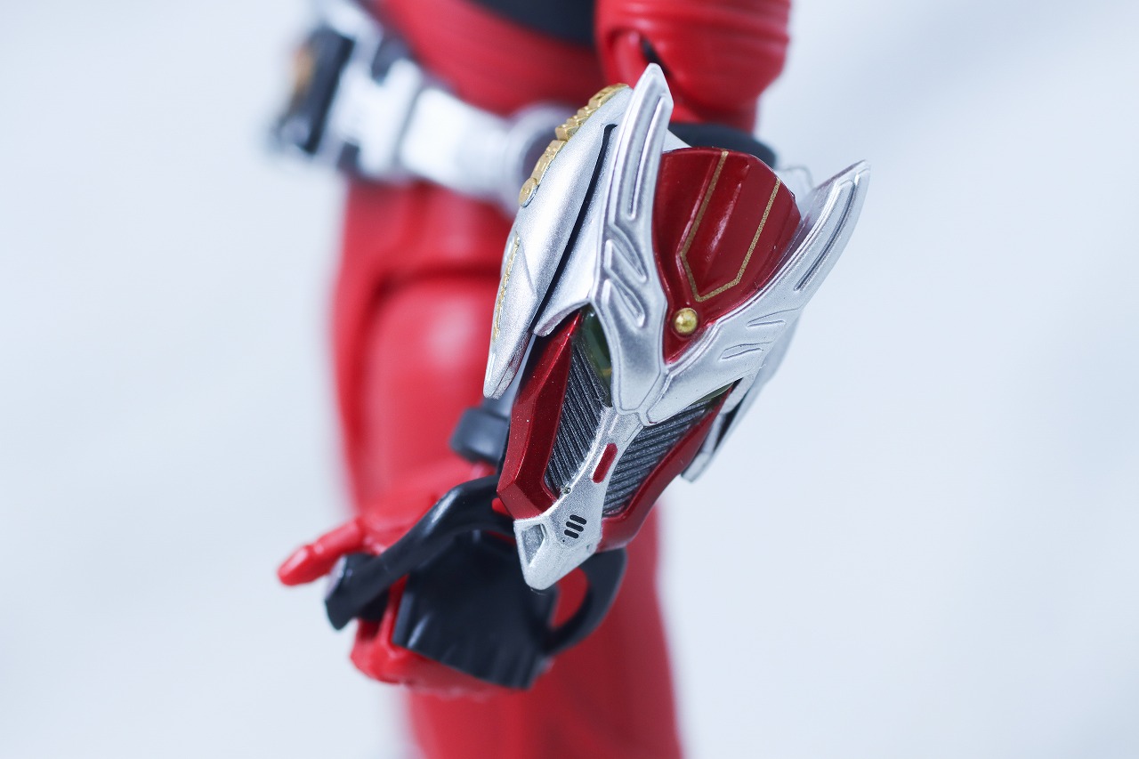 S.H.フィギュアーツ 真骨彫製法　仮面ライダー龍騎　レビュー　付属品　ドラグバイザー