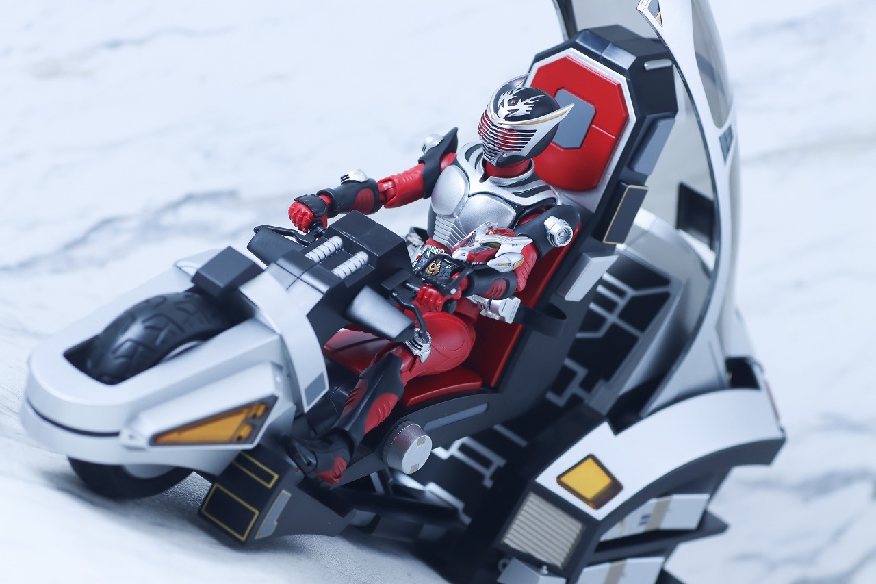 S.H.フィギュアーツ 真骨彫製法　仮面ライダー龍騎　レビュー　アクション　ライドシューター