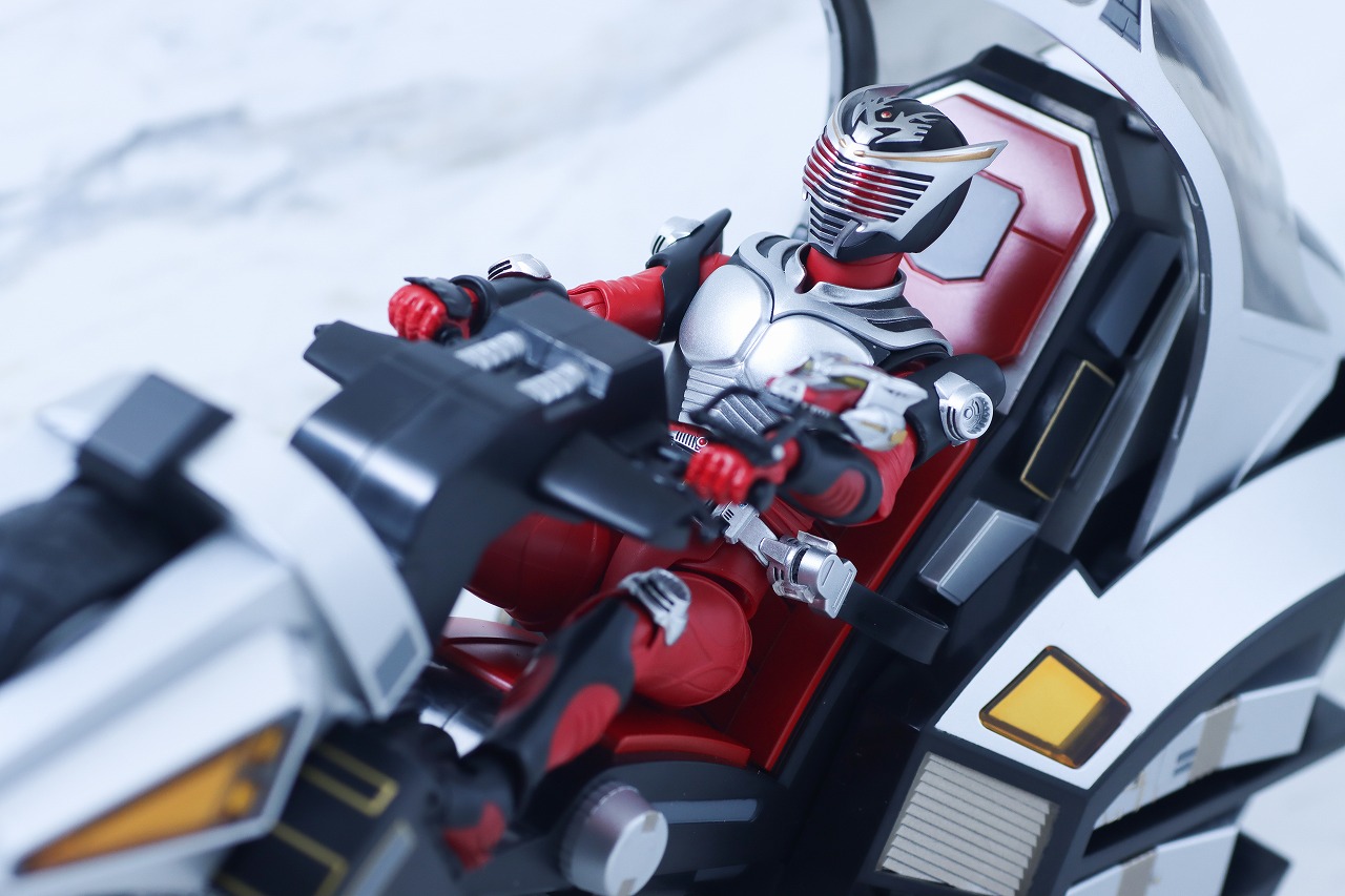 S.H.フィギュアーツ 真骨彫製法　仮面ライダー龍騎　レビュー　アクション　ライドシューター