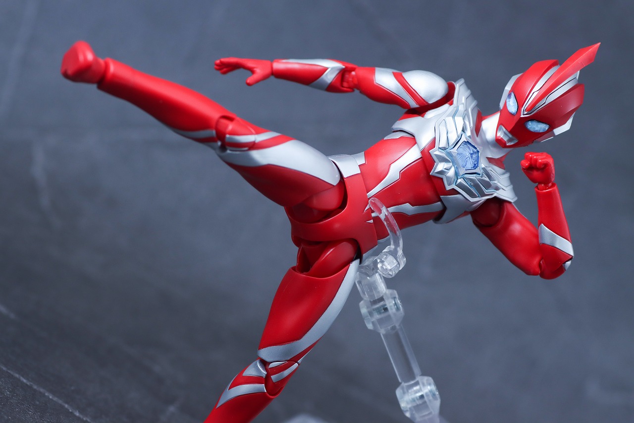 S.H.フィギュアーツ　ウルトラマンオメガ　レビュー　アクション