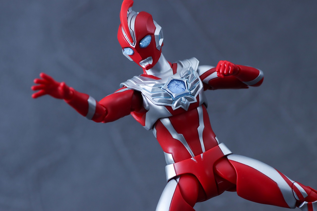S.H.フィギュアーツ　ウルトラマンオメガ　レビュー　アクション