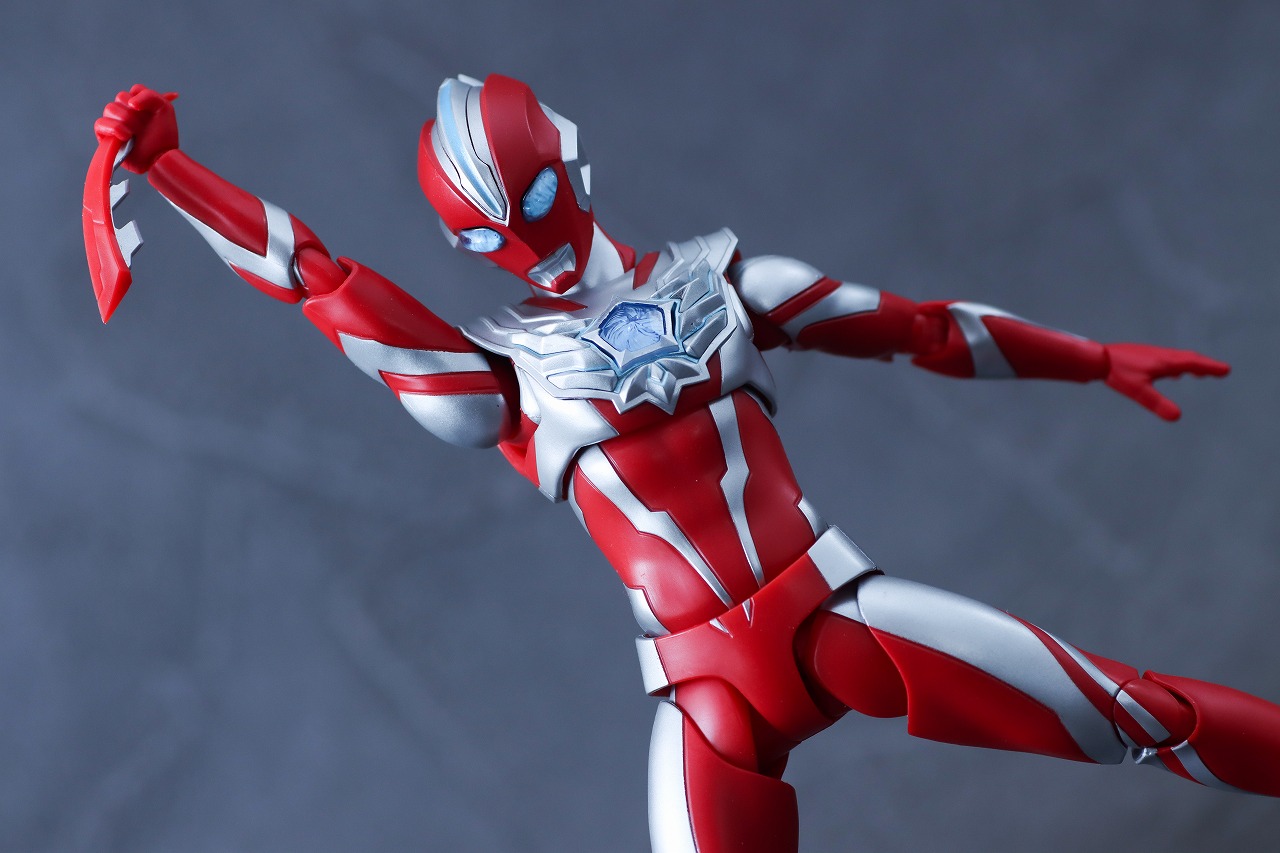 S.H.フィギュアーツ　ウルトラマンオメガ　レビュー　アクション