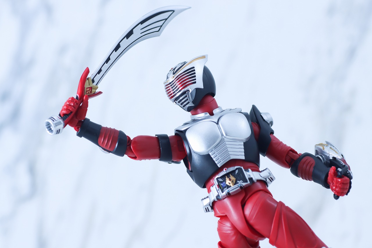 S.H.フィギュアーツ 真骨彫製法　仮面ライダー龍騎　レビュー　アクション
