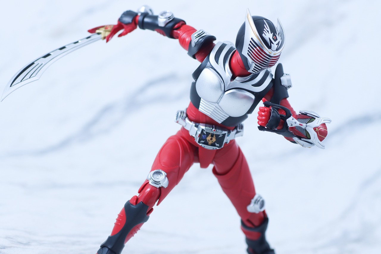 S.H.フィギュアーツ 真骨彫製法　仮面ライダー龍騎　レビュー　アクション