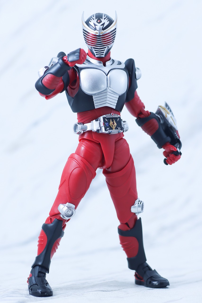 S.H.フィギュアーツ 真骨彫製法　仮面ライダー龍騎　レビュー　本体