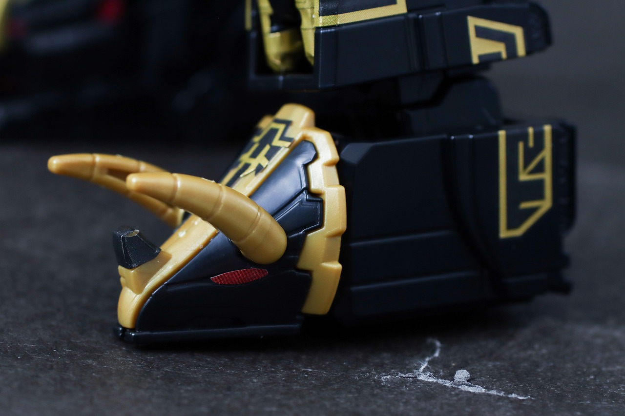 ミニプラ　ブラック大獣神　レビュー　本体