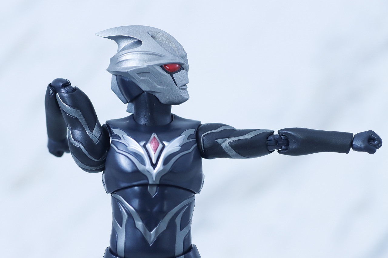 S.H.フィギュアーツ　闇戦士ギルアーク　レビュー　可動範囲