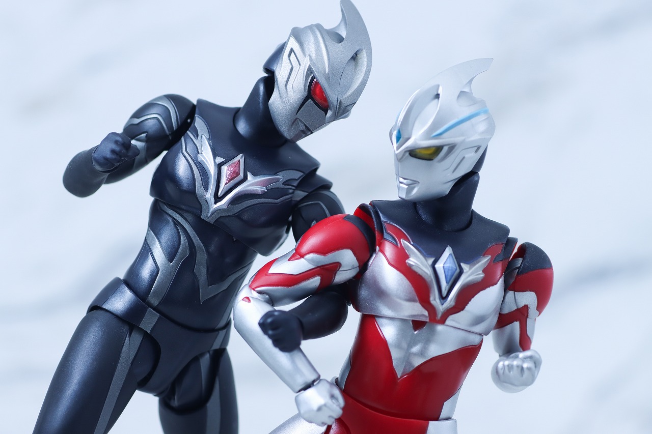 S.H.フィギュアーツ　闇戦士ギルアーク　レビュー　アクション　ウルトラマンアーク
