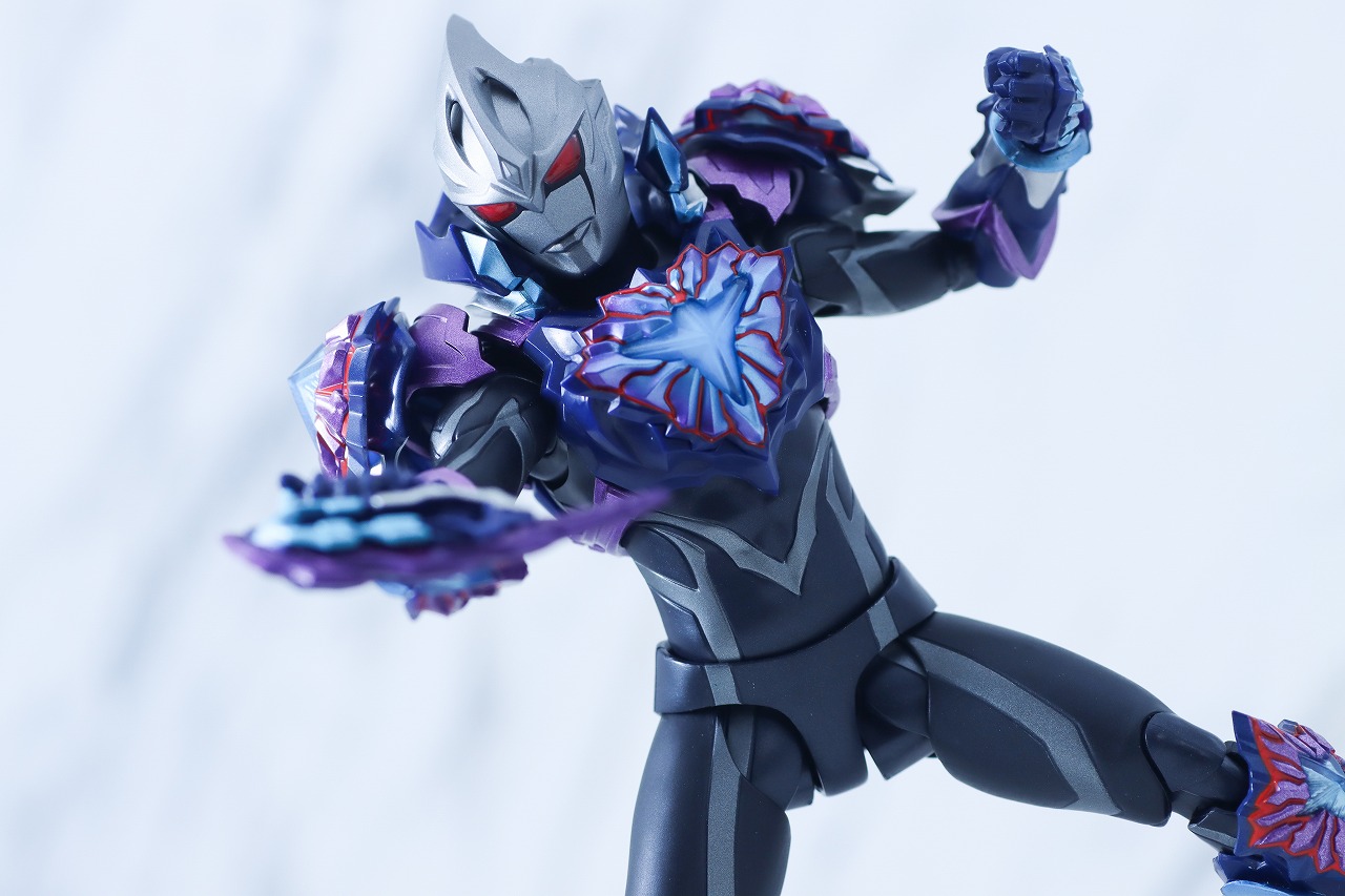 S.H.フィギュアーツ　闇戦士ギルアーク　レビュー　アクション　ギャラクシーアーマー