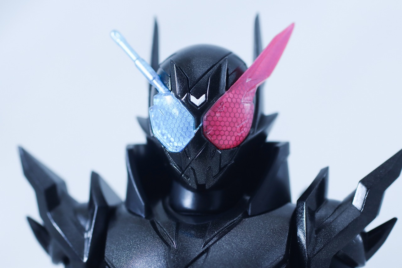 S.H.フィギュアーツ　仮面ライダービルド ラビットタンクハザードフォーム 平成ジェネレーション エディション　レビュー　本体