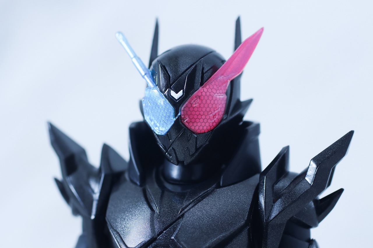 S.H.フィギュアーツ　仮面ライダービルド ラビットタンクハザードフォーム 平成ジェネレーション エディション　レビュー　本体