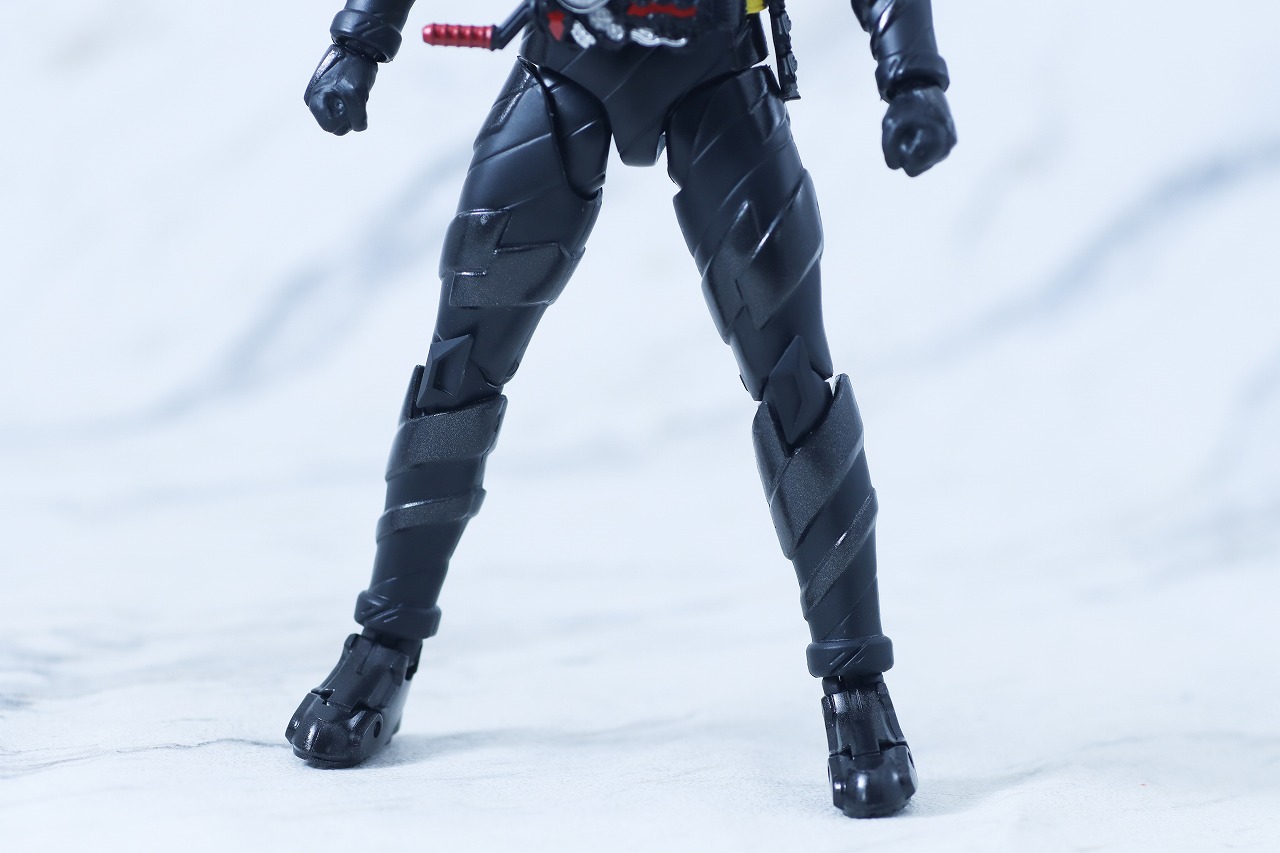 S.H.フィギュアーツ　仮面ライダービルド ラビットタンクハザードフォーム 平成ジェネレーション エディション　レビュー　本体