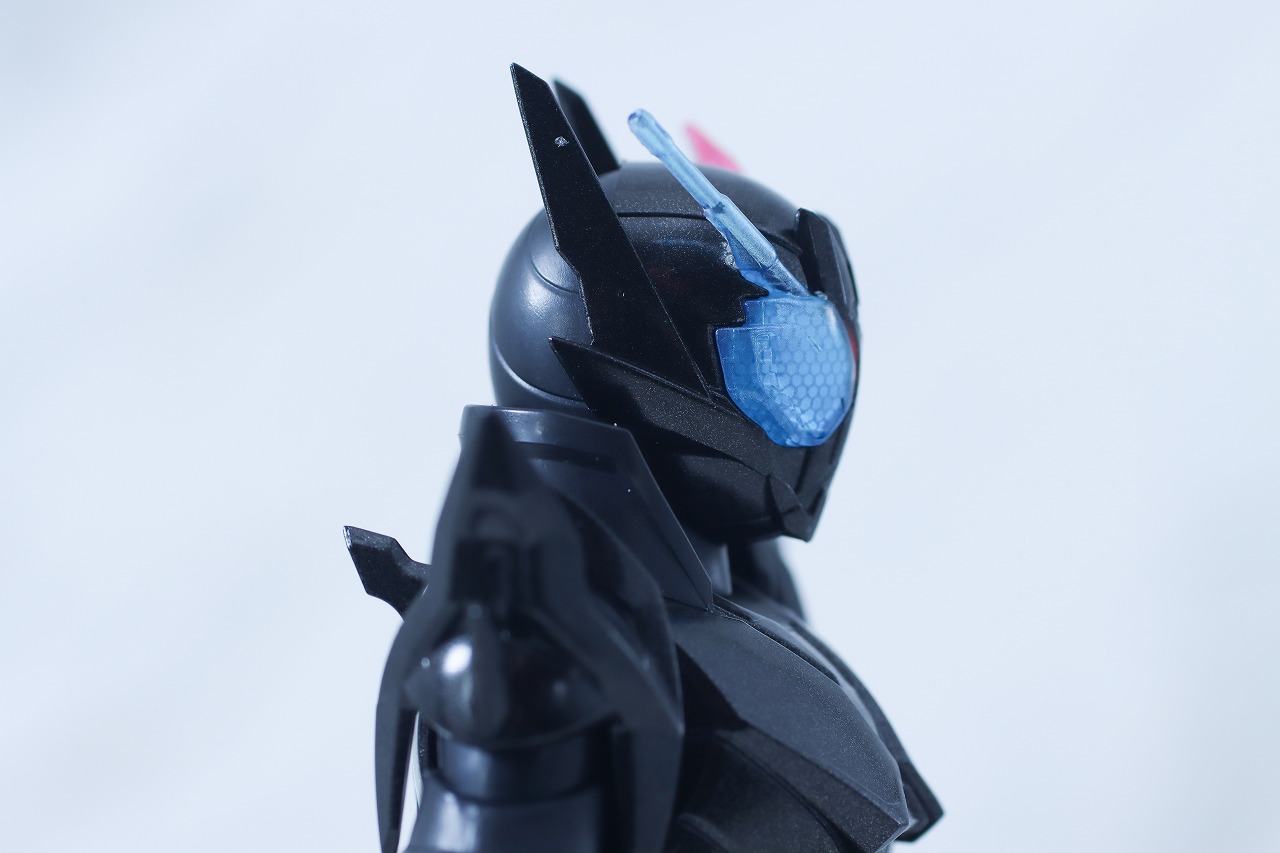 S.H.フィギュアーツ　仮面ライダービルド ラビットタンクハザードフォーム 平成ジェネレーション エディション　レビュー　本体
