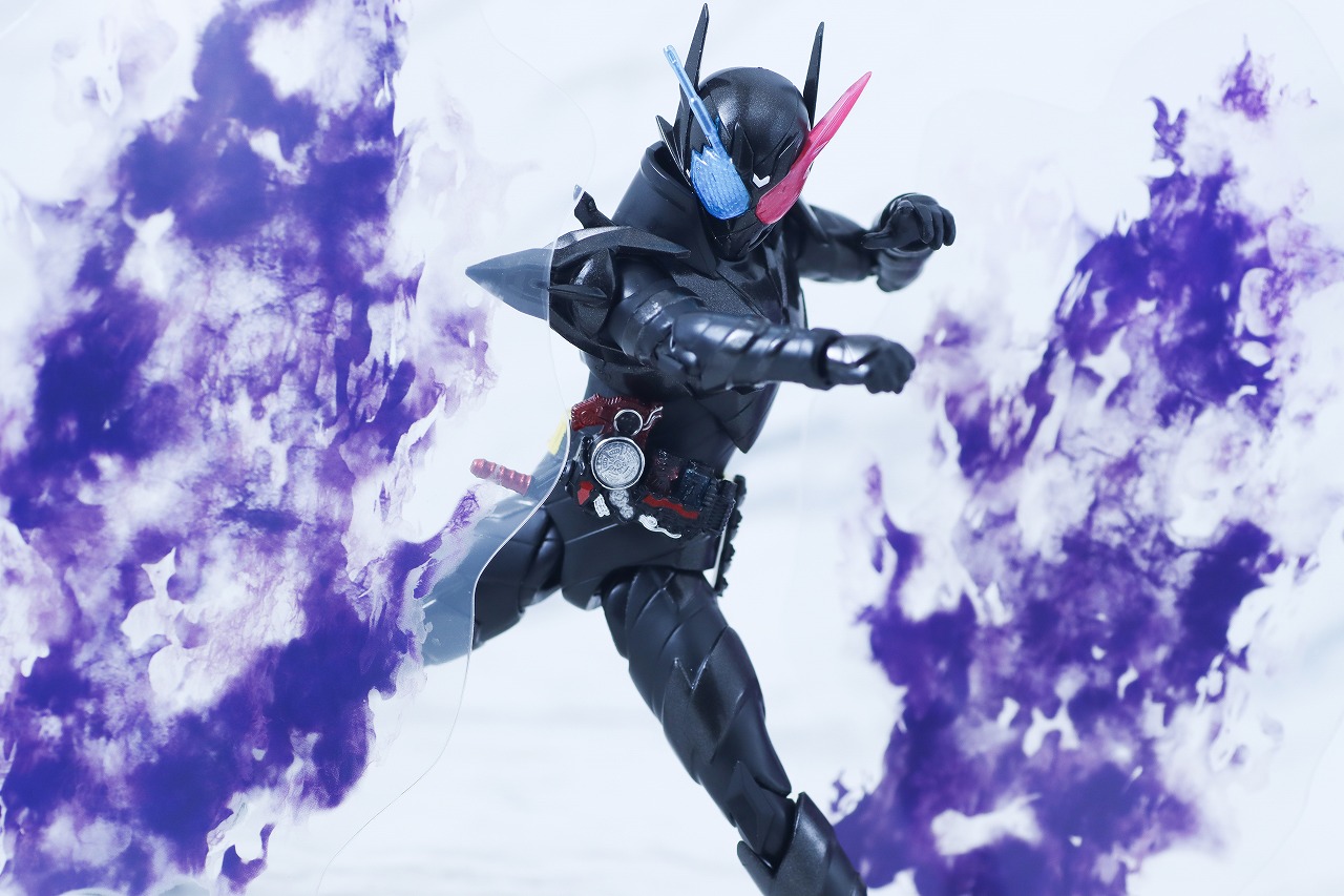 S.H.フィギュアーツ　仮面ライダービルド ラビットタンクハザードフォーム 平成ジェネレーション エディション　レビュー　アクション