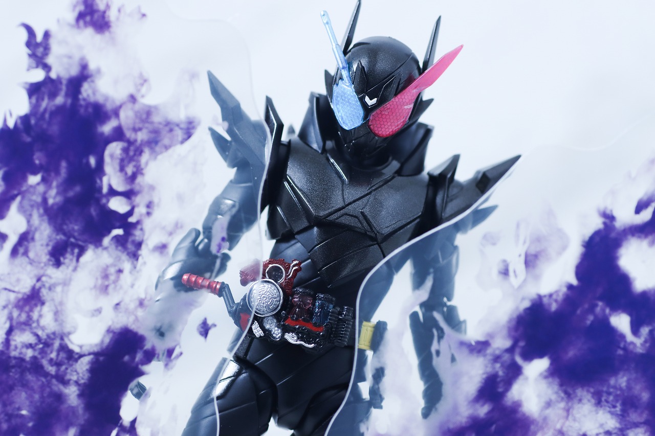 S.H.フィギュアーツ　仮面ライダービルド ラビットタンクハザードフォーム 平成ジェネレーション エディション　レビュー