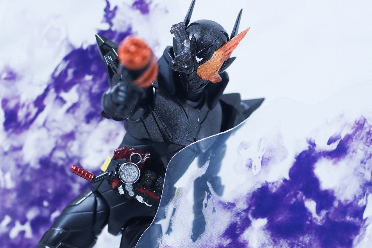 S.H.フィギュアーツ　仮面ライダービルド ラビットタンクハザードフォーム 平成ジェネレーション エディション　レビュー　アクション