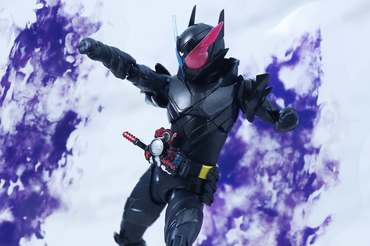 S.H.フィギュアーツ　仮面ライダービルド ラビットタンクハザードフォーム 平成ジェネレーション エディション　レビュー　アクション