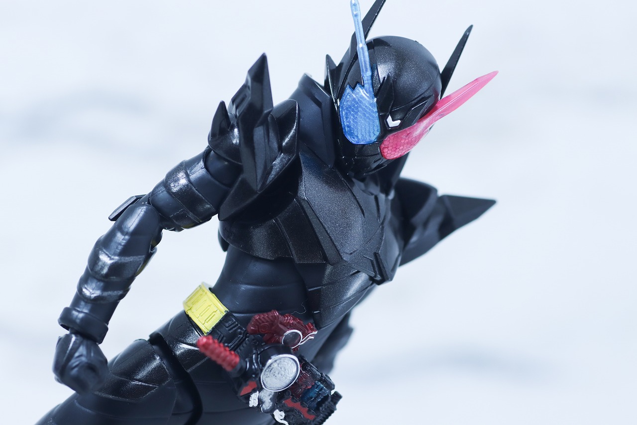 S.H.フィギュアーツ　仮面ライダービルド ラビットタンクハザードフォーム 平成ジェネレーション エディション　レビュー　アクション