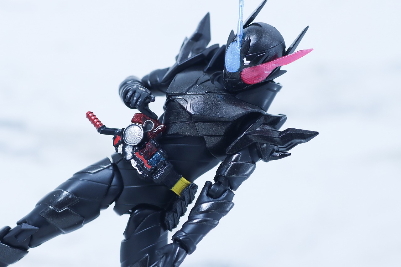 S.H.フィギュアーツ　仮面ライダービルド ラビットタンクハザードフォーム 平成ジェネレーション エディション　レビュー　アクション