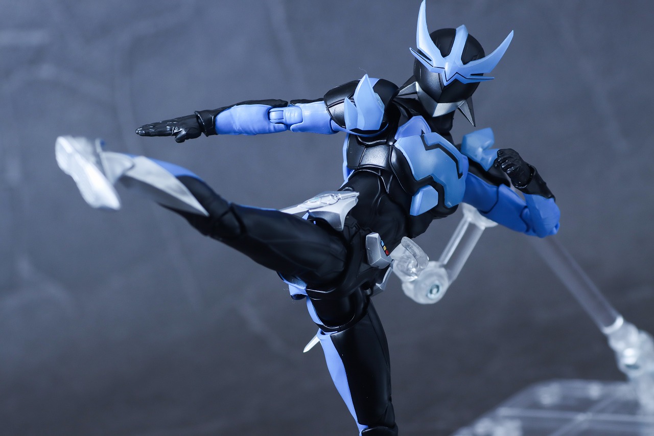 S.H.フィギュアーツ 真骨彫製法　ウイングマン　レビュー　アクション