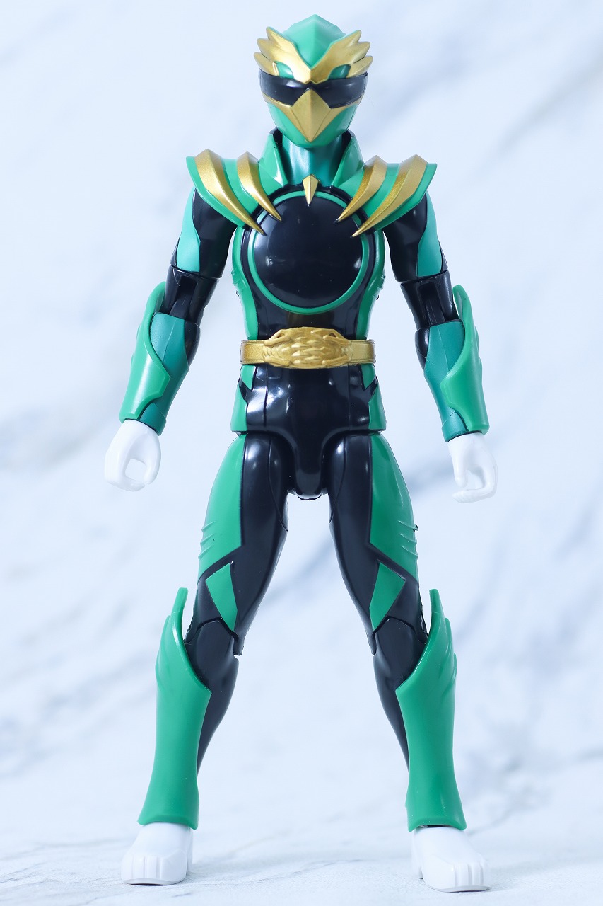 アクションヒーロー　ゴジュウイーグル　レビュー　本体