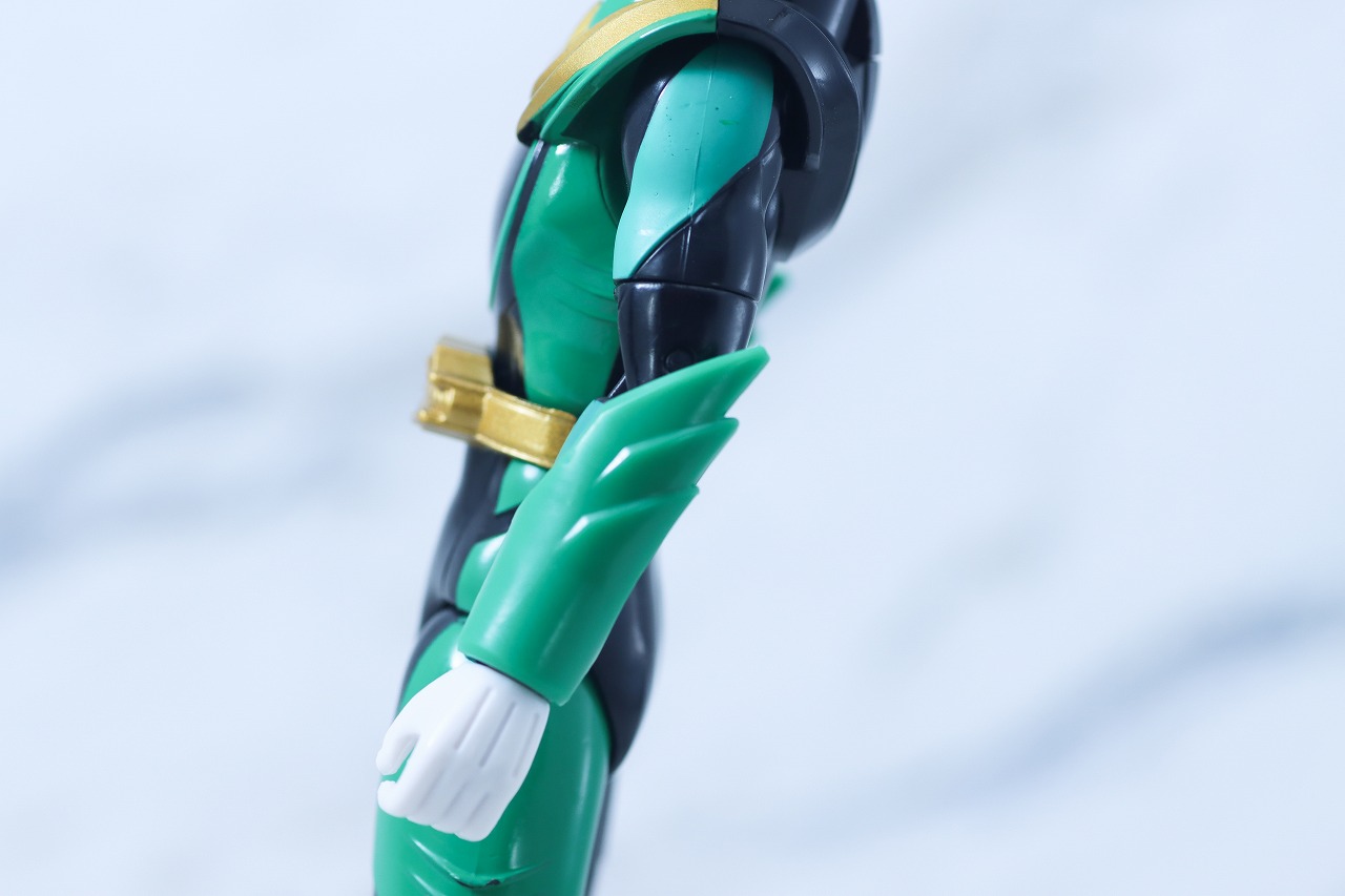 アクションヒーロー　ゴジュウイーグル　レビュー　本体