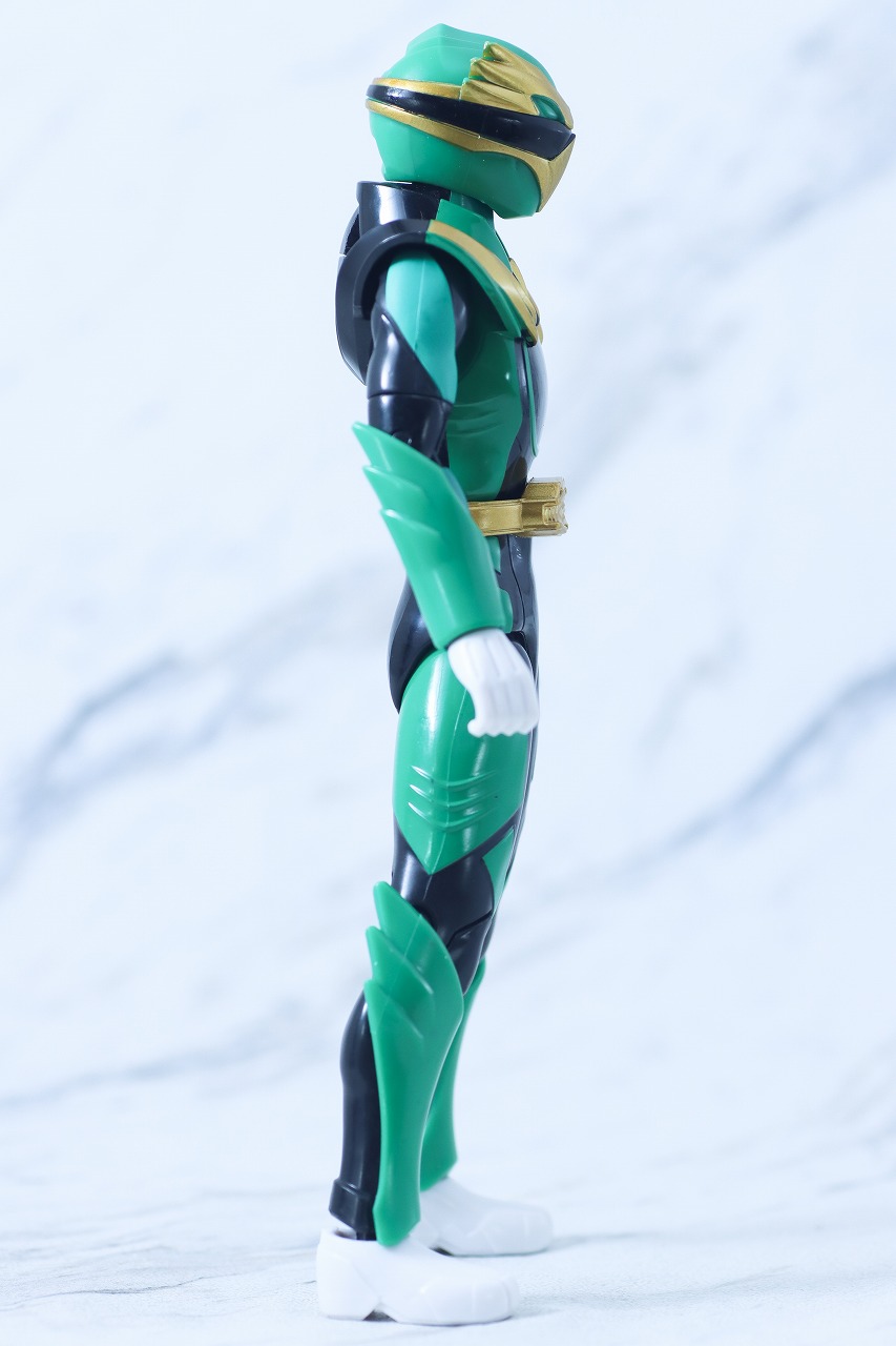 アクションヒーロー　ゴジュウイーグル　レビュー　本体