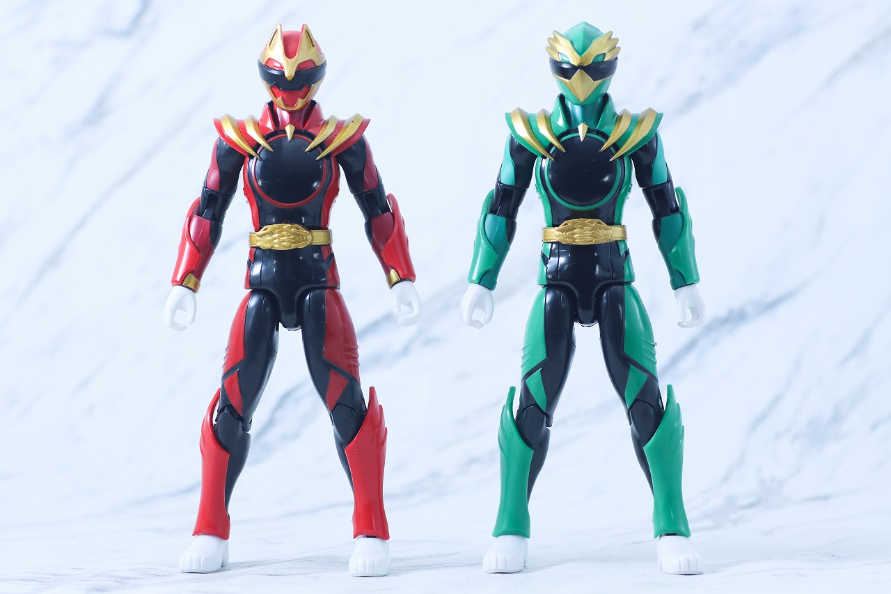 アクションヒーロー　ゴジュウイーグル　レビュー　本体　ゴジュウウルフ　比較