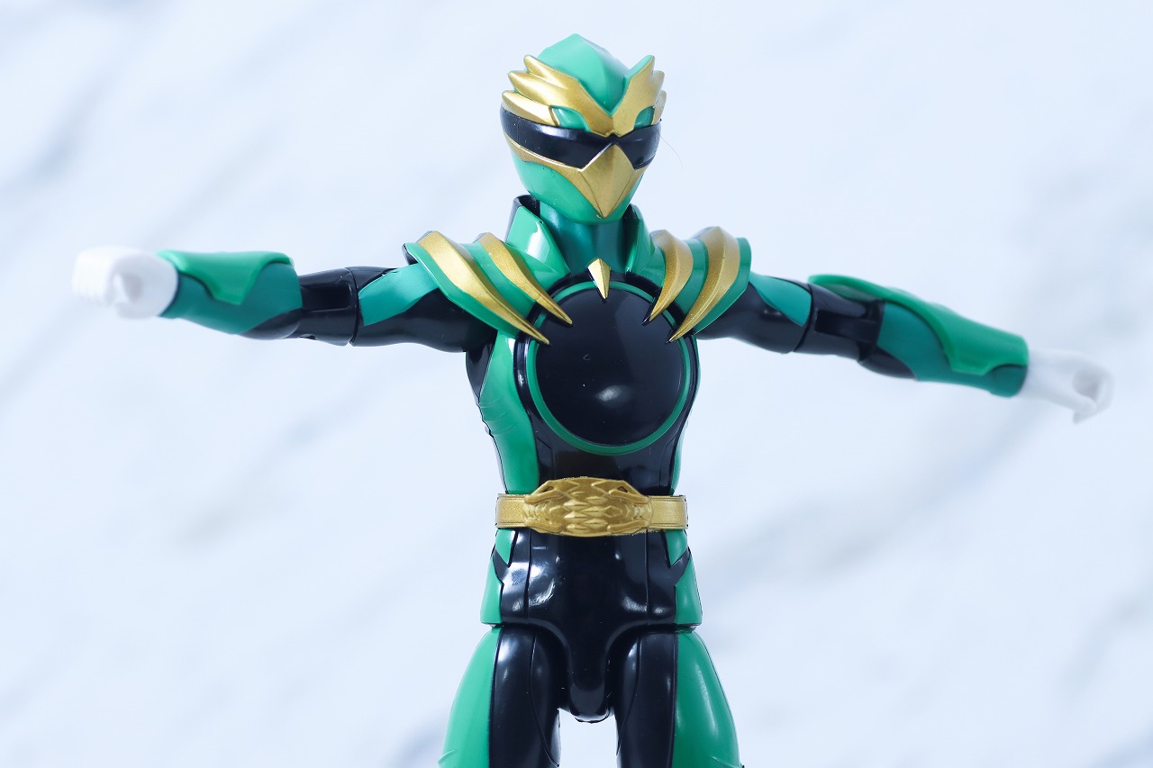 アクションヒーロー　ゴジュウイーグル　レビュー　可動範囲