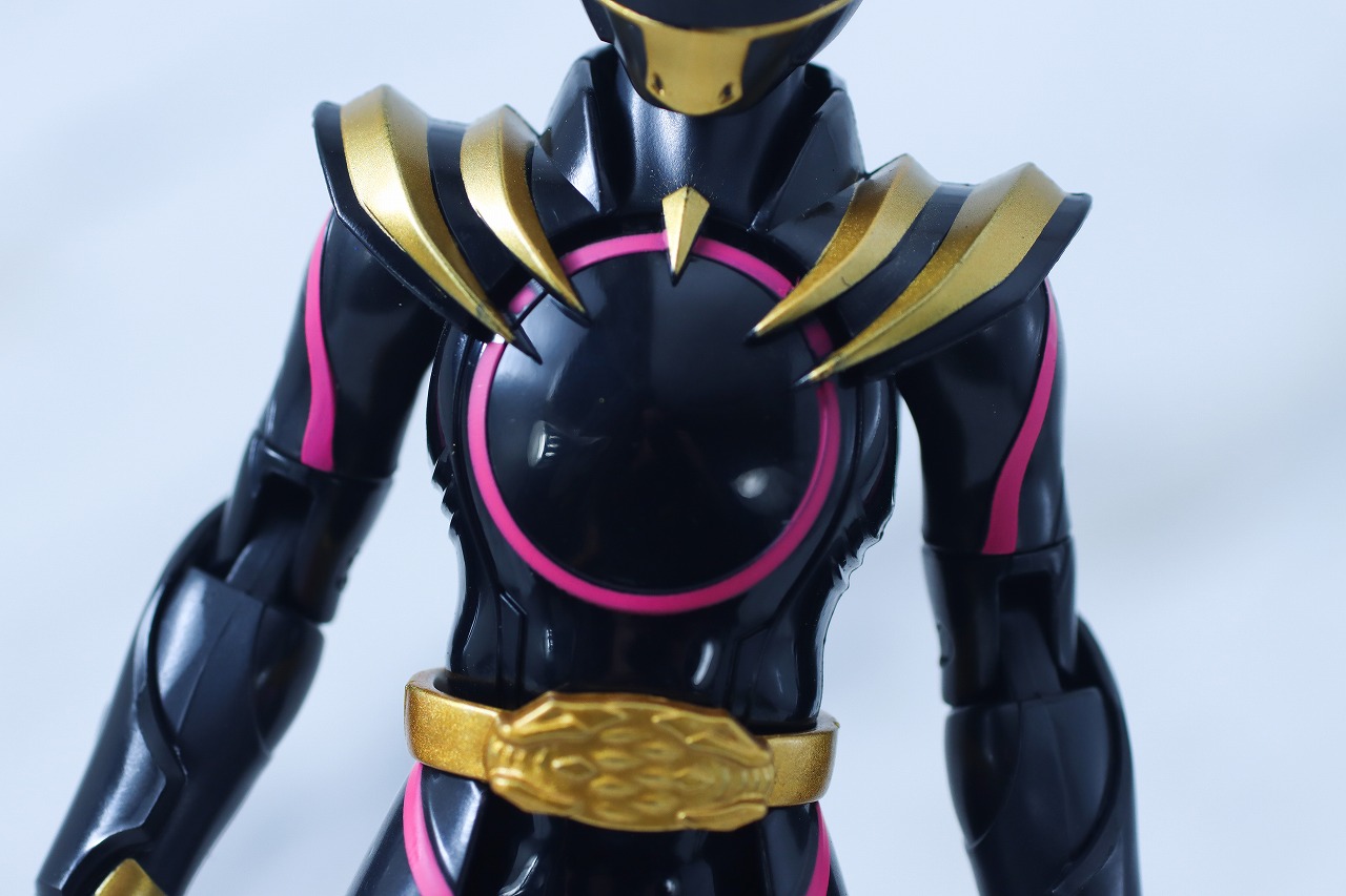 アクションヒーロー　ゴジュウユニコーン　レビュー　本体