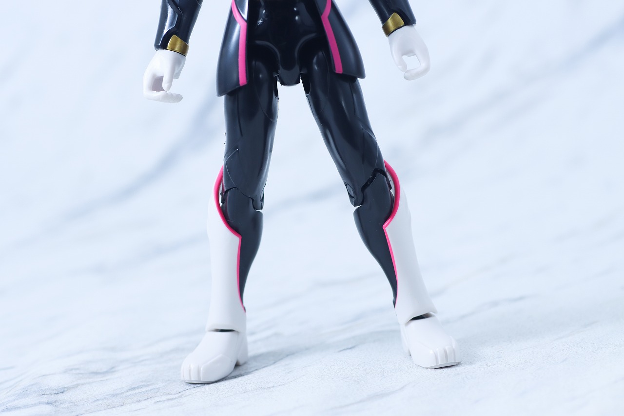 アクションヒーロー　ゴジュウユニコーン　レビュー　本体