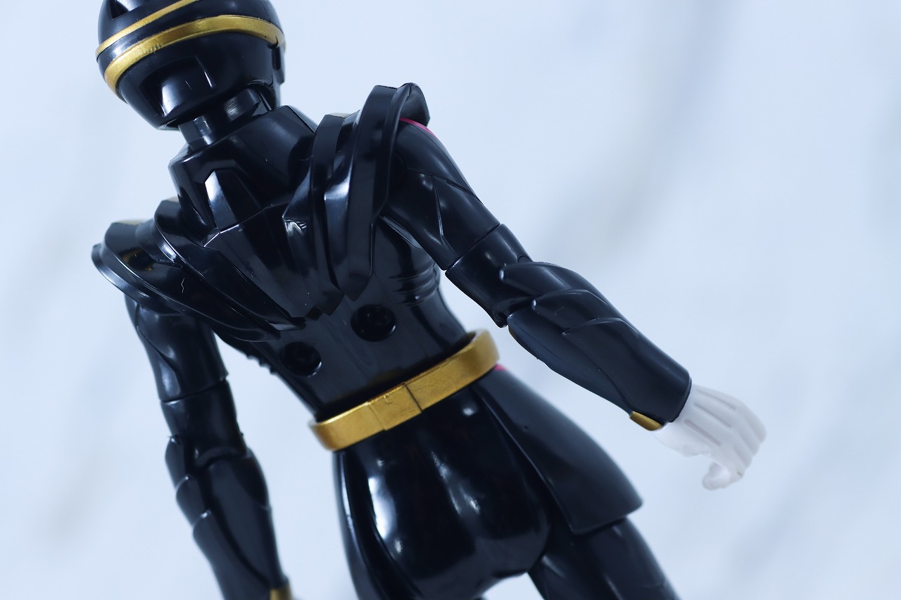 アクションヒーロー　ゴジュウユニコーン　レビュー　本体