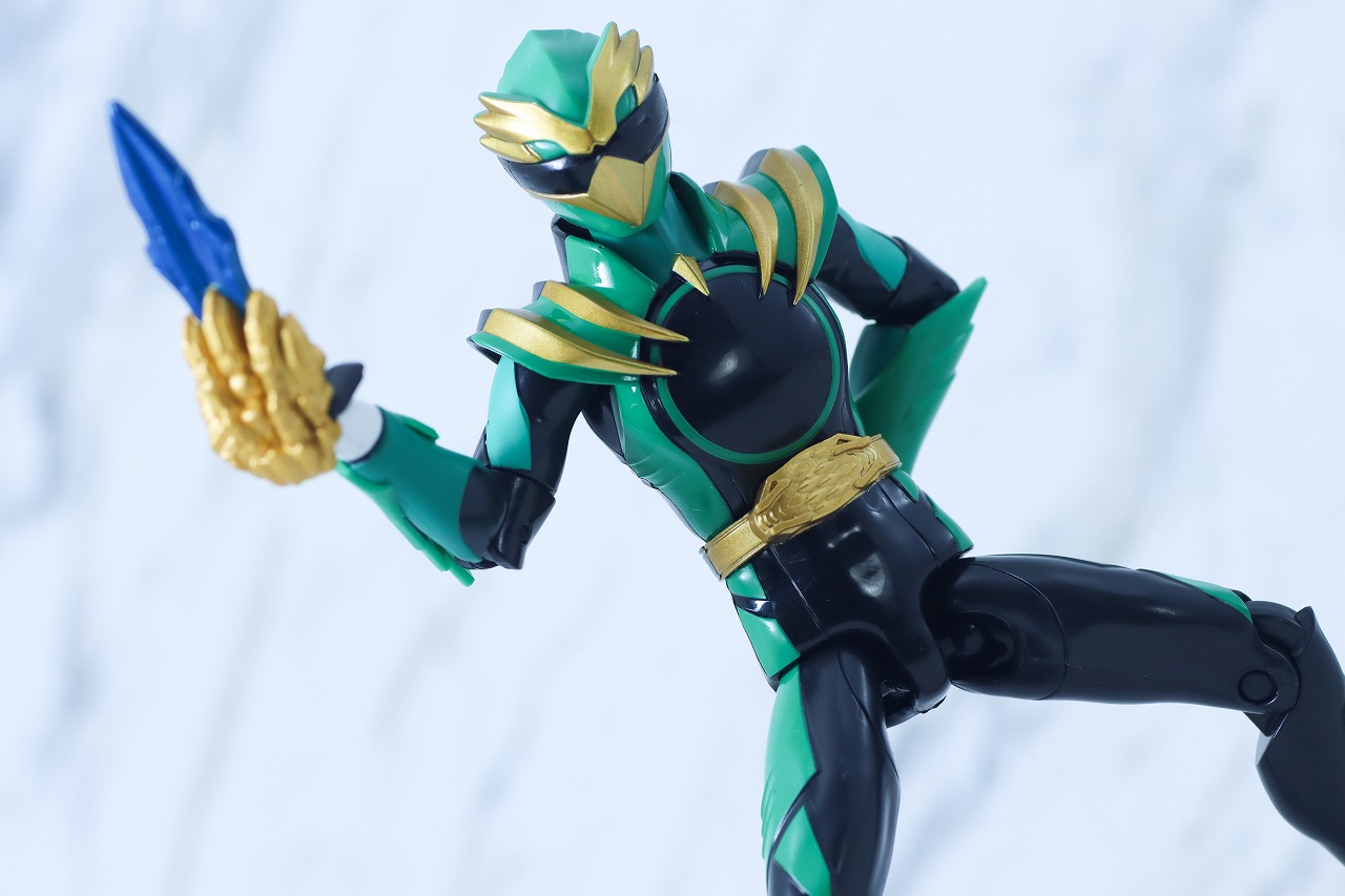 アクションヒーロー　ゴジュウイーグル　レビュー　アクション