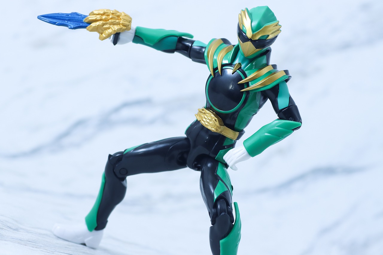 アクションヒーロー　ゴジュウイーグル　レビュー　アクション