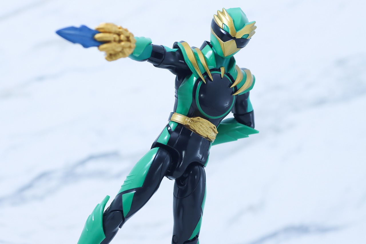 アクションヒーロー　ゴジュウイーグル　レビュー　アクション