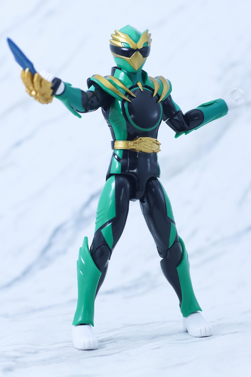 アクションヒーロー　ゴジュウイーグル　レビュー　本体