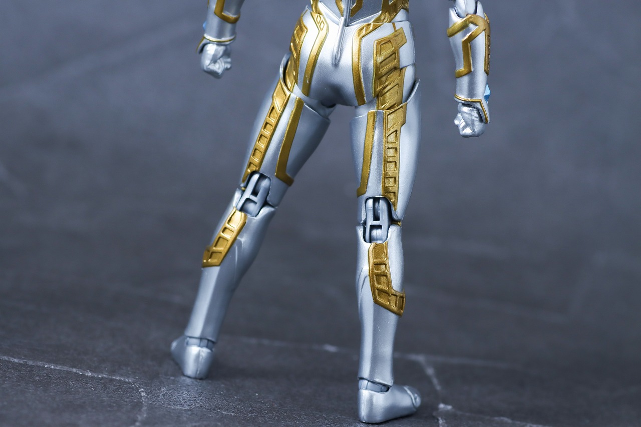 S.H.フィギュアーツ　ウルティメイトシャイニングウルトラマンゼロ ニュージェネ スターズVer.　レビュー　本体