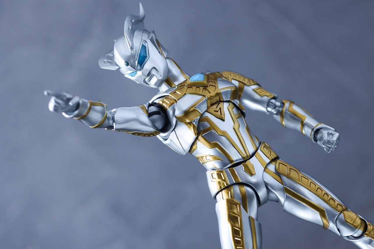 S.H.フィギュアーツ　ウルティメイトシャイニングウルトラマンゼロ ニュージェネ スターズVer.　レビュー　アクション
